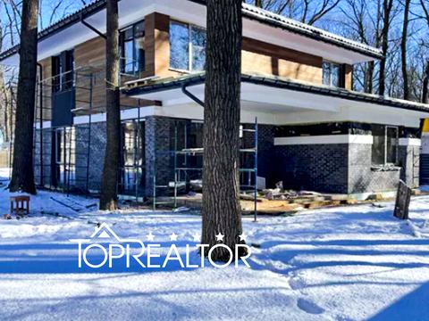 будинок за адресою Лісна