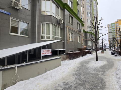 комерційна за адресою Жулянська вул., 1-А