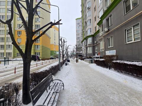 комерційна за адресою Жулянська вул., 1-А