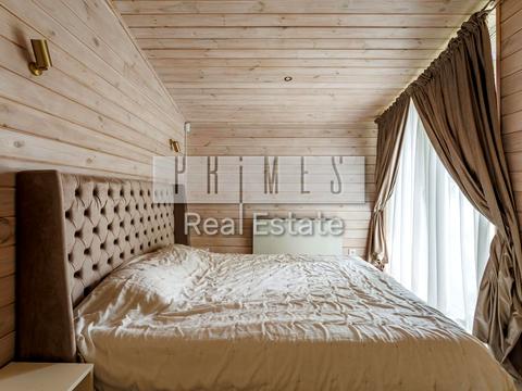 будинок за адресою Жовтнева вул.