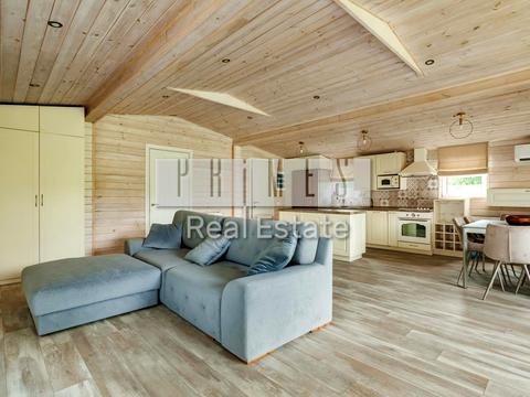 будинок за адресою Жовтнева вул.