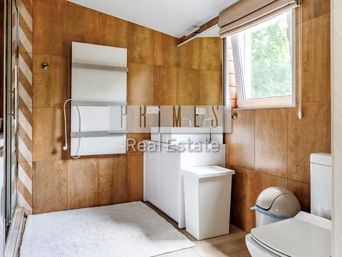 будинок за адресою Жовтнева вул.