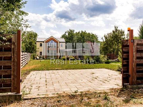 будинок за адресою Жовтнева вул.