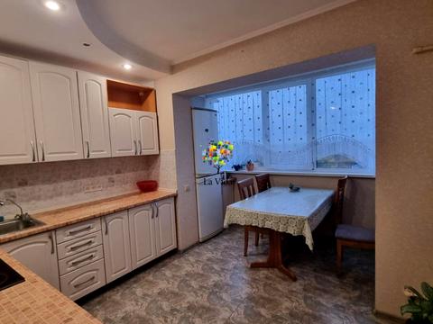 квартира за адресою Оноре де Бальзака вул., 10