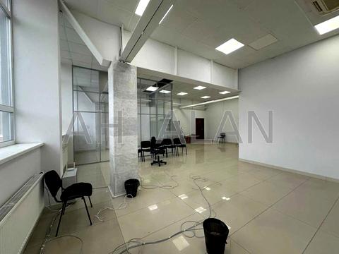 комерційна за адресою Київ, Миколи Василенка вул., 7