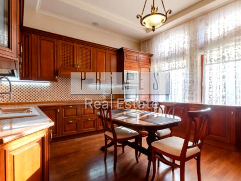 будинок за адресою Оболонська набережна вул.