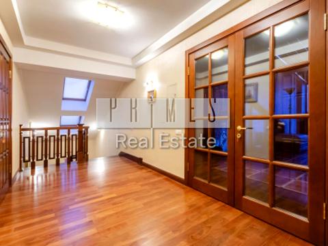 будинок за адресою Оболонська набережна вул.