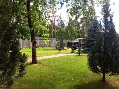 будинок за адресою смт. Козин, Київська вул., 1