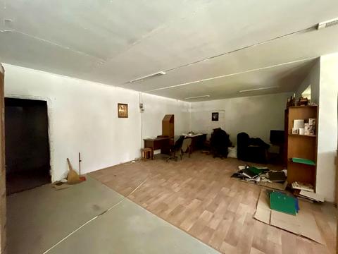 комерційна за адресою Антіна Манастирського вул. (), 2