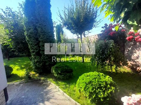 будинок за адресою Абрикосова вул.