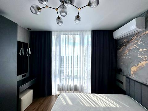 квартира за адресою Салютна вул., (Будинок 02301-02303)