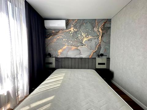 квартира за адресою Салютна вул., (Будинок 02301-02303)