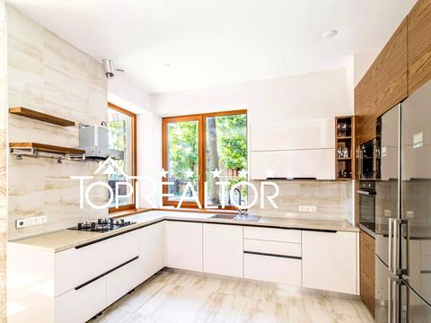 будинок за адресою с-ще. Лісне, Ценральна