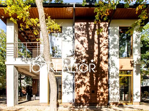 будинок за адресою с-ще. Лісне, Ценральна