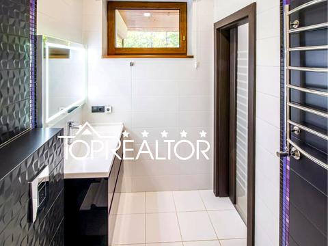 будинок за адресою с-ще. Лісне, Ценральна