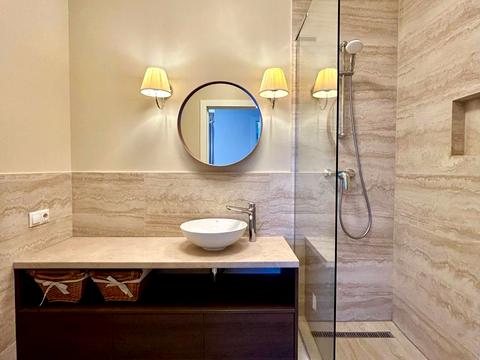 квартира по адресу Салютная ул., (Будинок 02301-02303)