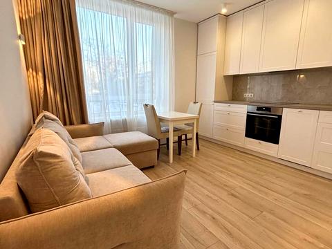 квартира по адресу Салютная ул., (Будинок 02301-02303)