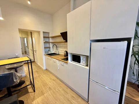 квартира за адресою Богдана Хмельницького вул., 1