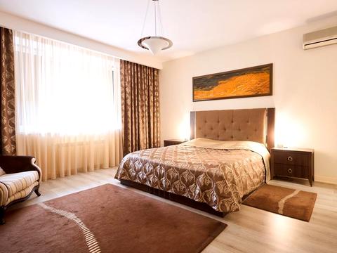 будинок за адресою с. Орлівщина, Набережна