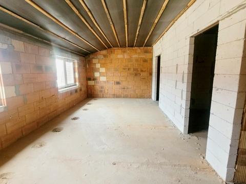 будинок за адресою Квітнева вул.