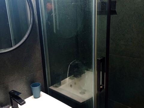 квартира за адресою Князя Володимира Великого просп., 137