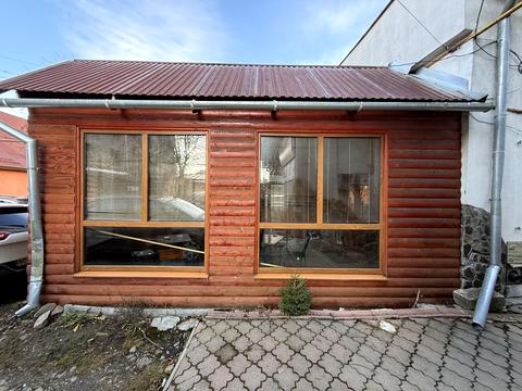 комерційна за адресою Шевченка вул., 80