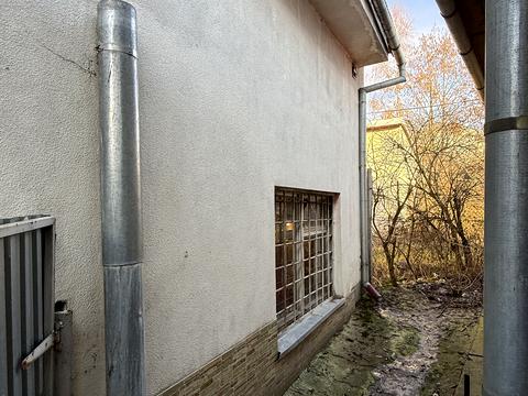 комерційна за адресою Шевченка вул., 80