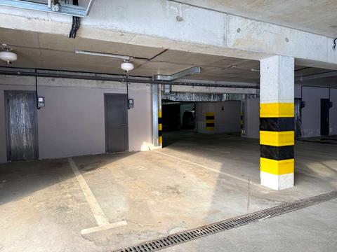 паркоместо по адресу Львов, Гетьмана Мазепы ул. (Топольная), 25-Д