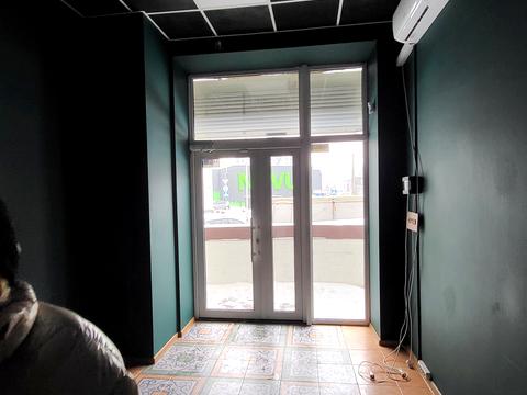 коммерческая по адресу Київська, 37