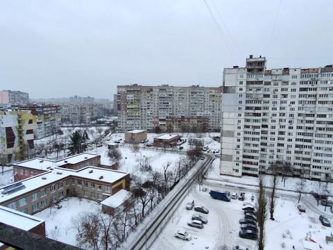 квартира за адресою Рональда Рейгана вул., 9-Г