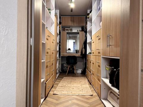 квартира за адресою Каховська вул., 61