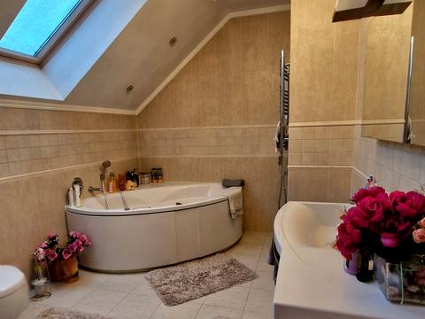 будинок за адресою Дзвінкова