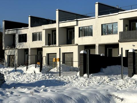 будинок за адресою Ломоносова вул., 100а