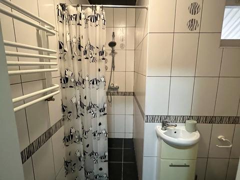 квартира за адресою Вишнева вул., 16