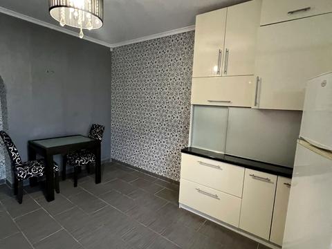 квартира за адресою Вишнева вул., 16