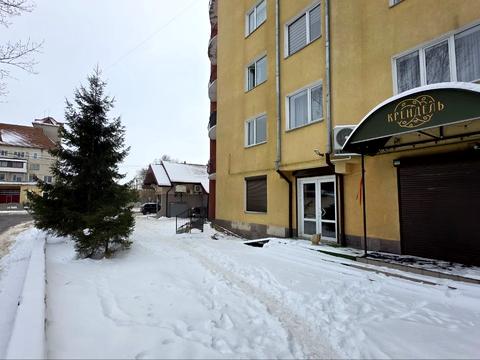 комерційна за адресою Шевченка вул., 84