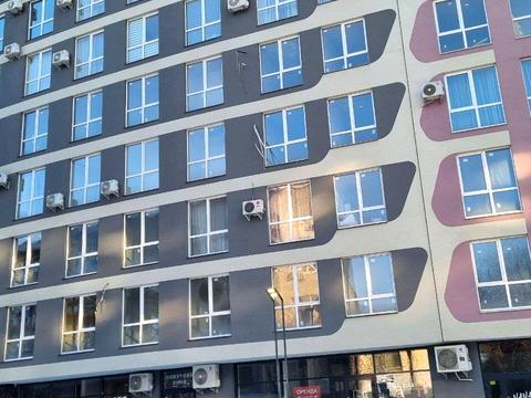 комерційна за адресою Трускавецька вул., 2-Г