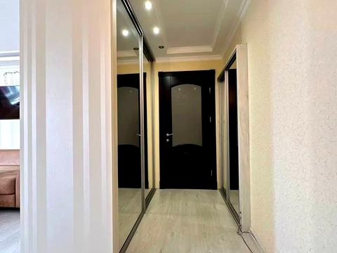 квартира за адресою Платонова бульв. (Королеви Анни), 26