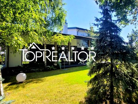 дом по адресу Центральна