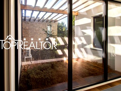 будинок за адресою Київська