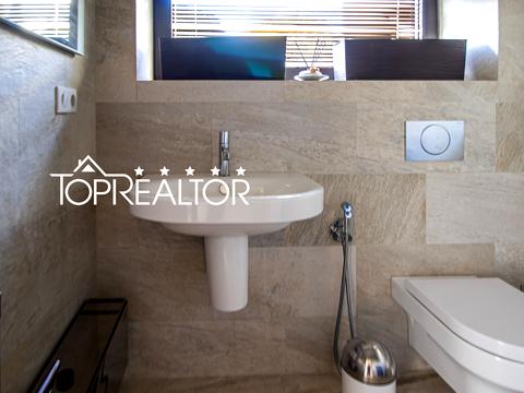 будинок за адресою Київська