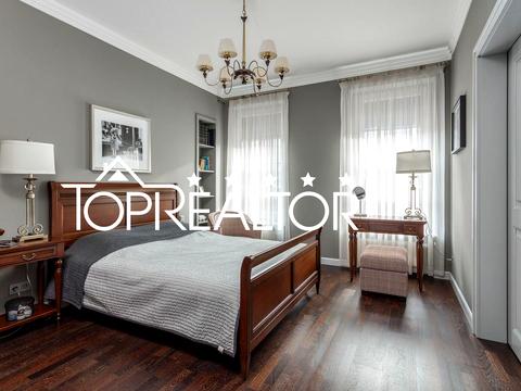 дом по адресу Юрия Шевелёва ул. (Красного Летчика)