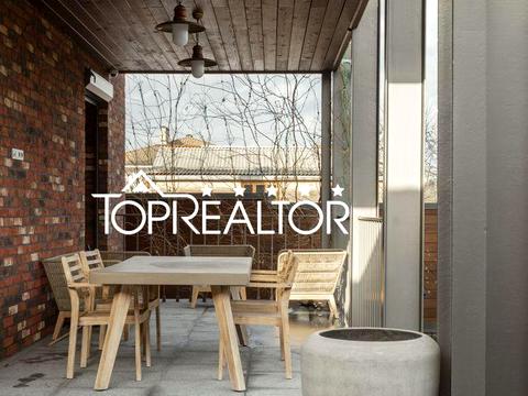 дом по адресу Юрия Шевелёва ул. (Красного Летчика)