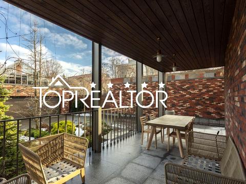 дом по адресу Юрия Шевелёва ул. (Красного Летчика)