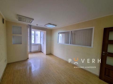 коммерческая по адресу Зиновия Красовского ул., 3