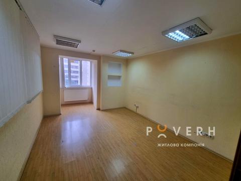 коммерческая по адресу Зиновия Красовского ул., 3