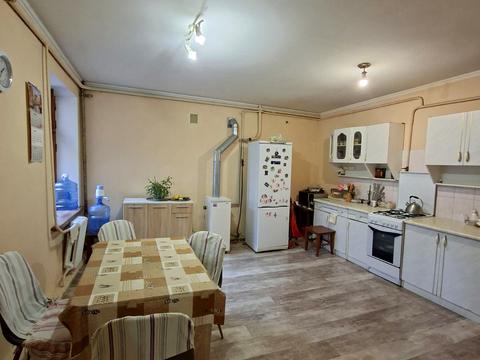 комерційна за адресою Новосельського вул., 81