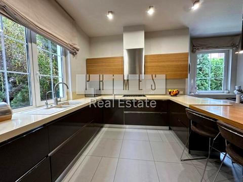 дом по адресу Садова ул.