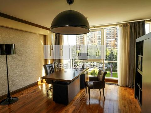 коммерческая по адресу Старонаводницкая ул., 13-Б