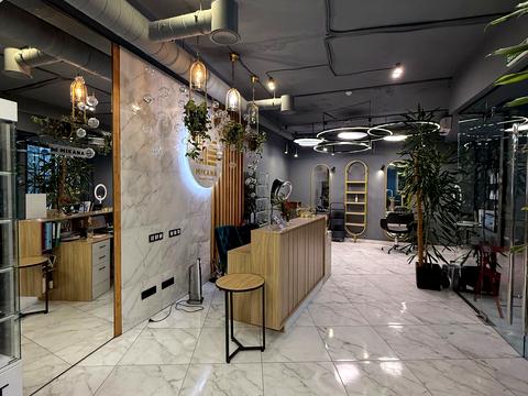 комерційна за адресою Гоголівська вул., 37/2